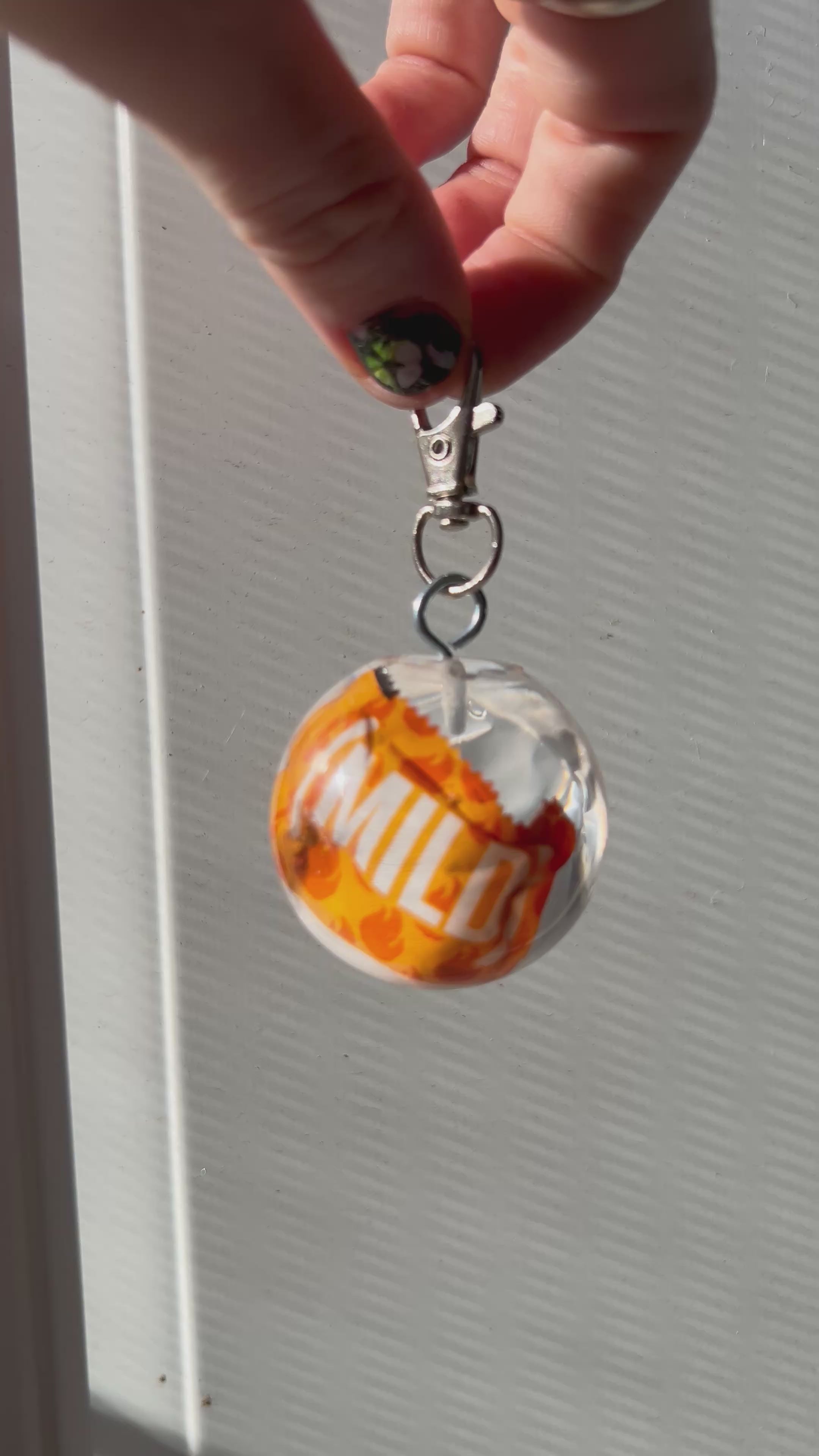 Emergency Sauces Gag Gift, Sauce in Resin Ball Keychain, Fast Food